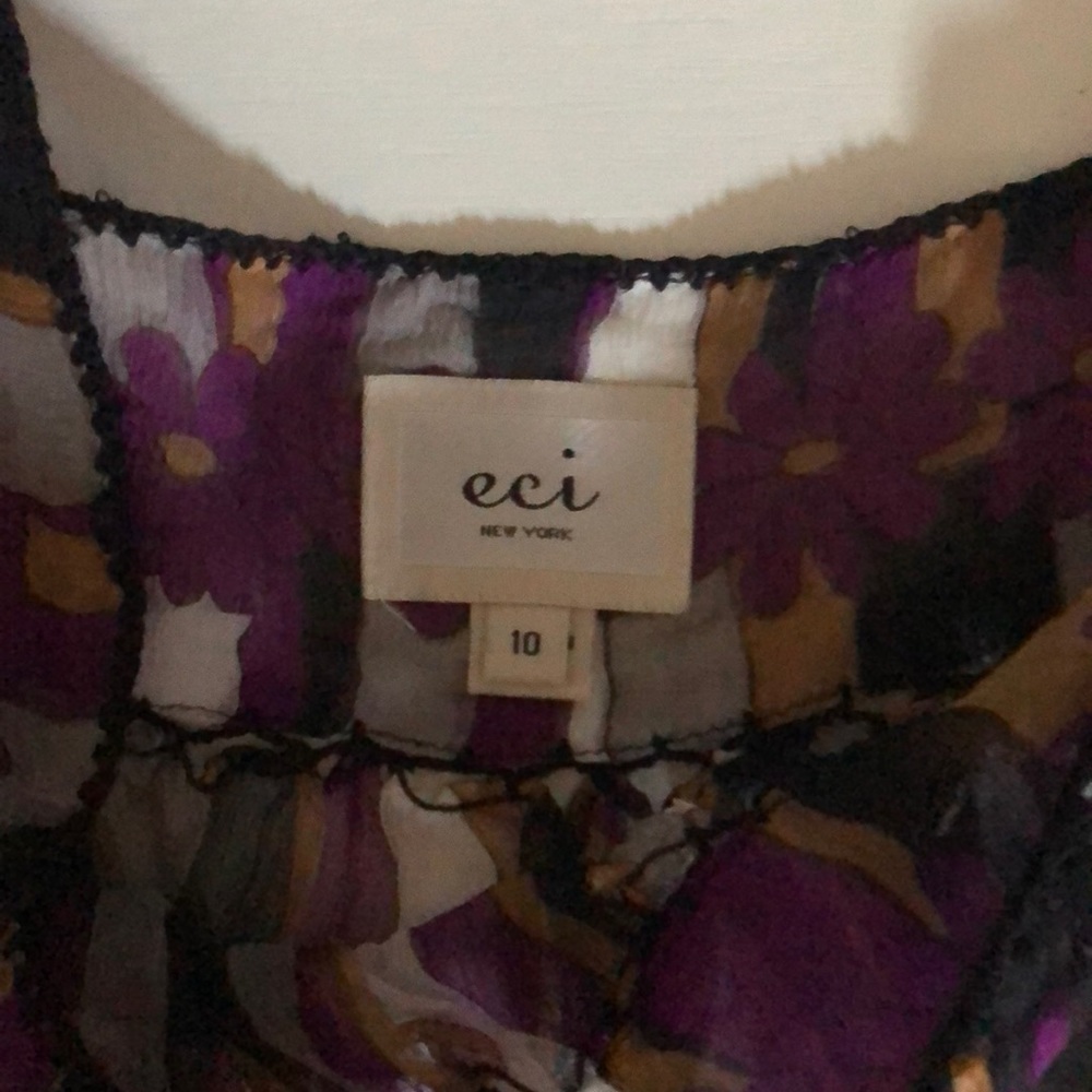 light blouse - Picture 5 of 5